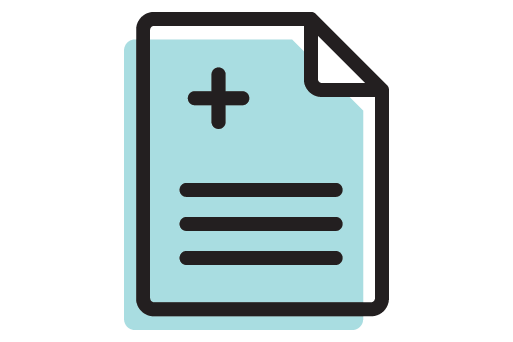 Hermano y hermana comiendo palomitas de maíz